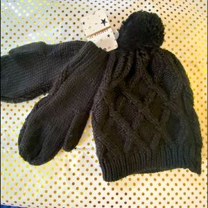 Forever 21  - Hat & Gloves